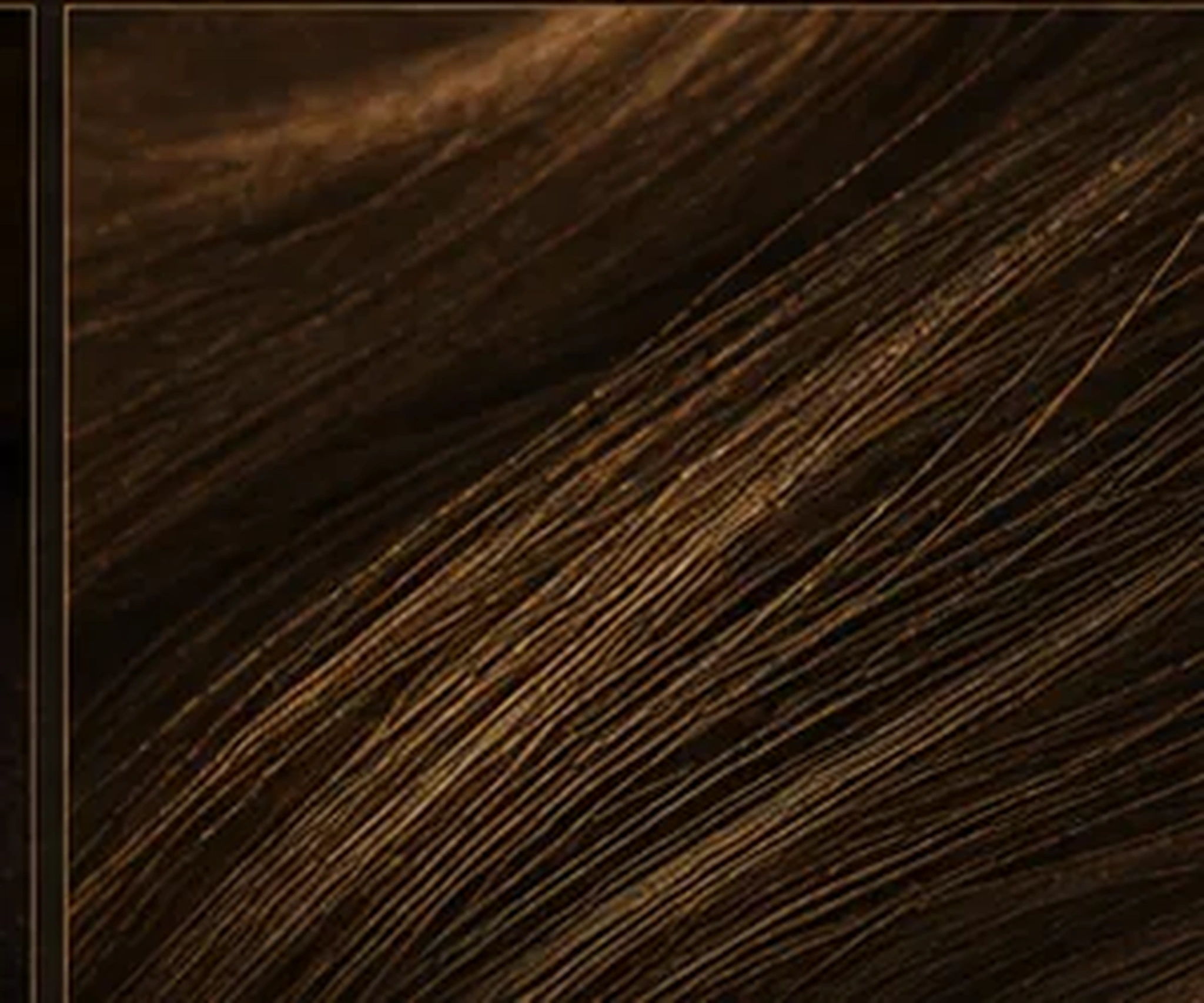 Fine metallic filaments arranged in parallel lines